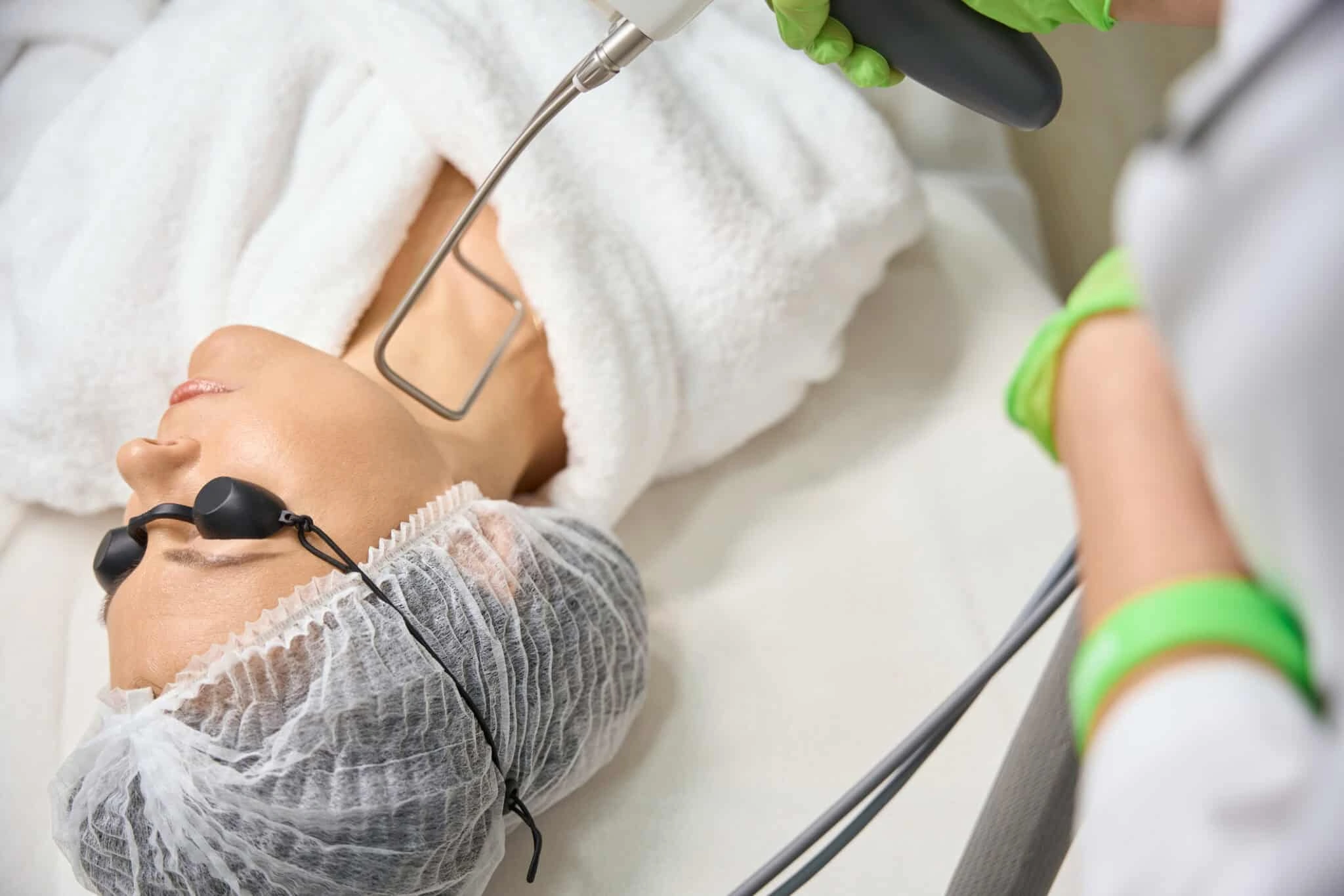 Fotona 4D Facelift for Men & Women in Costa Mesa, CA